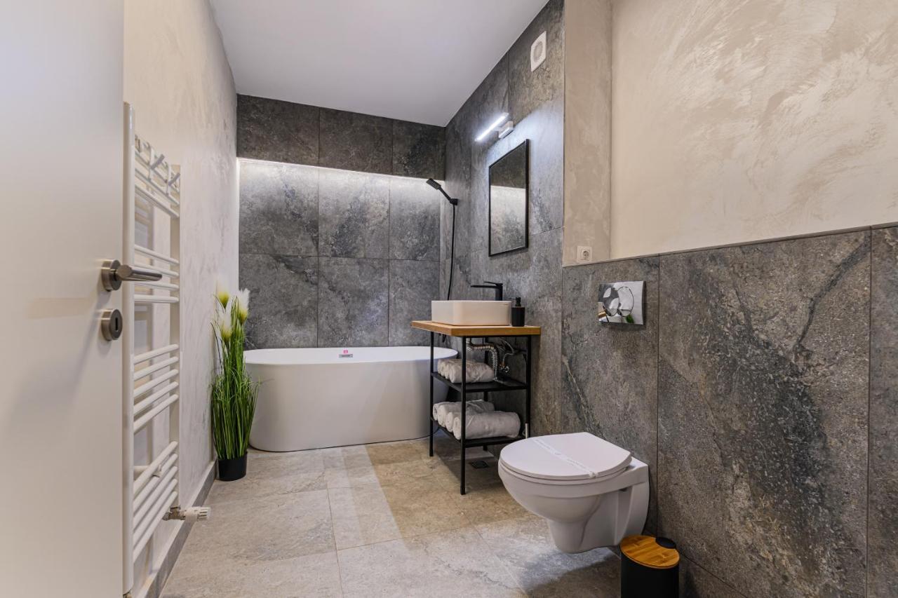 Koa - Pandora Apartments Braşov Esterno foto